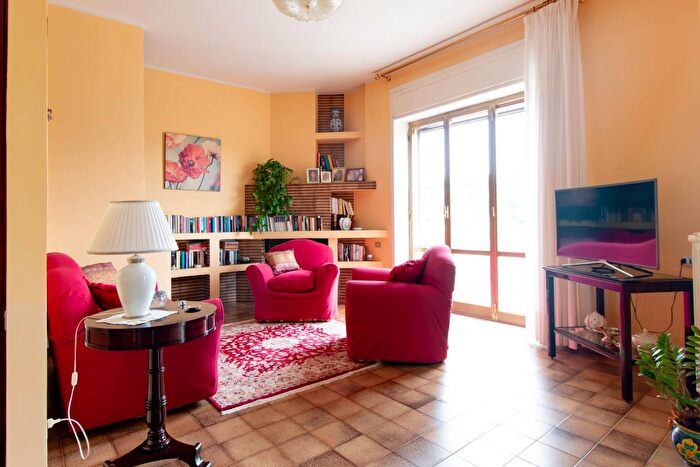 Appartamento quadrilocale in vendita in Via Ea Mario, Pellezzano