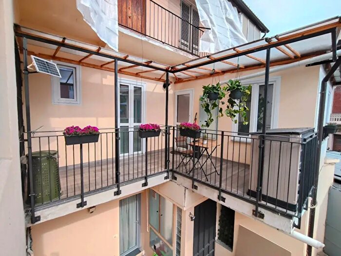 Appartamento con 5 locali in vendita in Via Belmonte, Torino