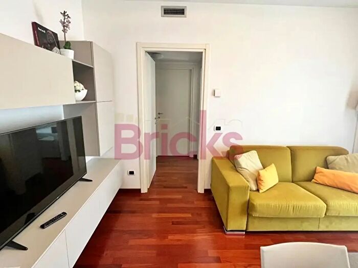 Appartamento bilocale in affitto in Via Magolfa, Milano