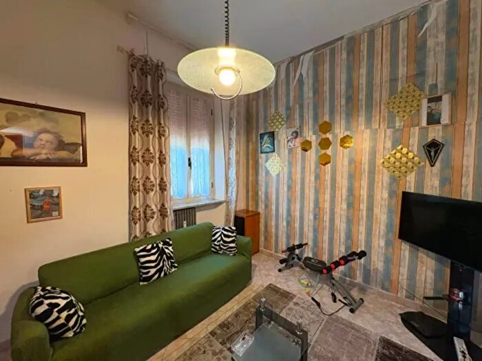 Appartamento quadrilocale in vendita in Via Quintino Sella, Asti