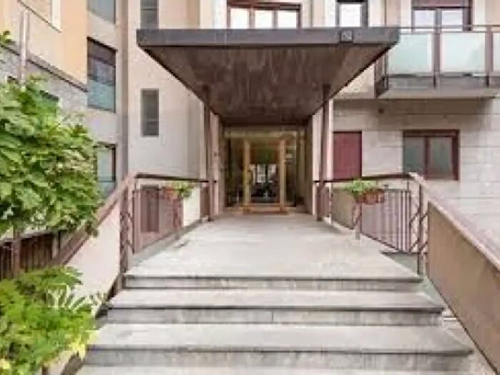 Appartamento trilocale in vendita in Via George Washington, Milano