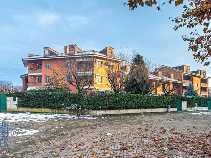Appartamento quadrilocale in affitto in Viale Arrigo Maina, Centro, La Loggia
