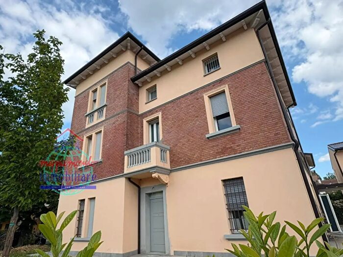 Casa con 6 locali in vendita in Via della Pace, Sala Bolognese