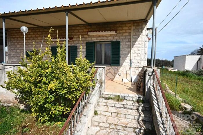 Casa bilocale in vendita in Locorotondo Contrada Mancini Bari Locorotondo, Locorotondo