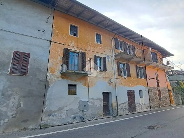Casa trilocale in vendita in Via Giovanni Leto, Dorzano