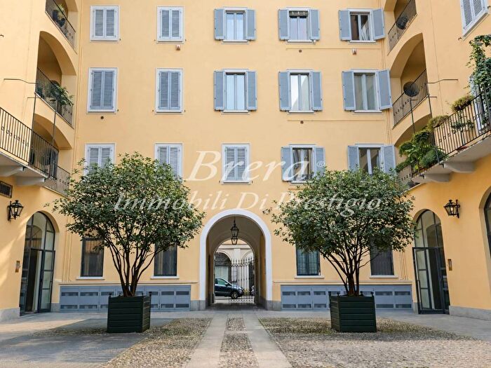 Appartamento bilocale in affitto in Via Marco Polo, Porta Nuova, Milano