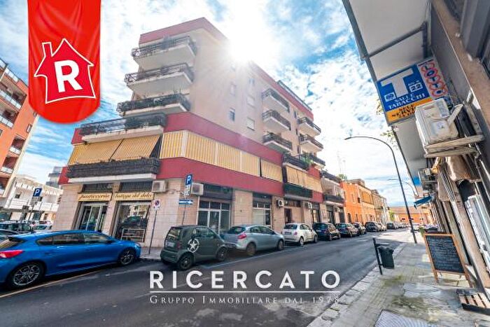 Appartamento trilocale in vendita in Via Serafino Elmo, Lecce