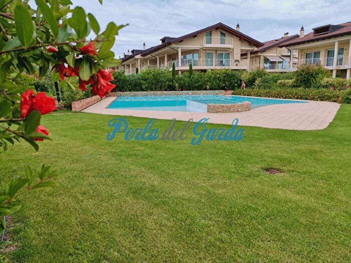 Appartamento quadrilocale in affitto in Centro, Sirmione