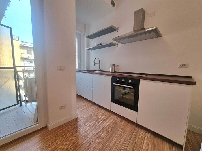 Appartamento bilocale in affitto in Via dei Transiti, Pasteur, Milano