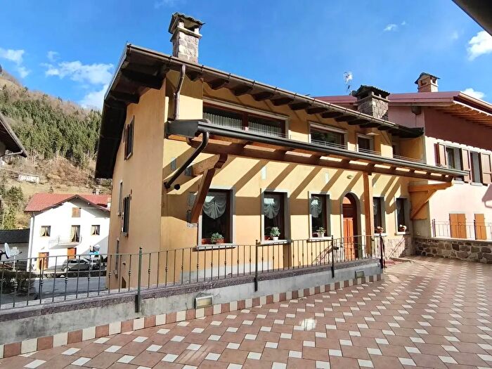 Case in Vendita e in Affitto - 3