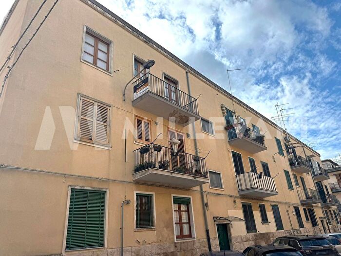 Appartamento con 5 locali in vendita in Via Isonzo, Scicli