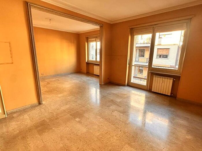 Appartamento con 5 locali in affitto in Via Condove, Crocetta, Torino