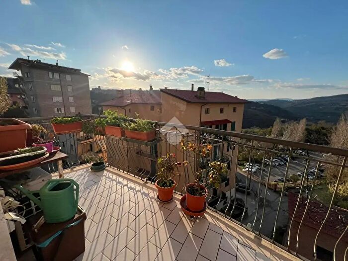 Appartamento quadrilocale in vendita in Via Eugubina, Perugia