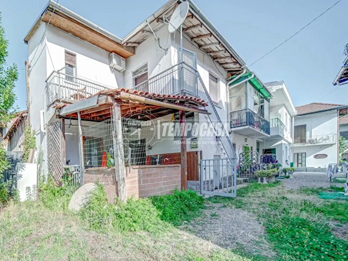 Appartamento trilocale in vendita in Via Bellaria Case Nuove a, Somma Lombardo