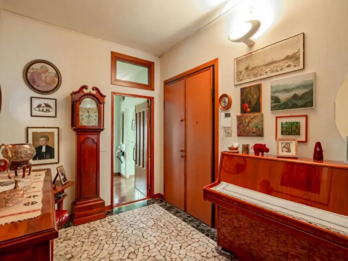 Appartamento con 6 locali in vendita in Via Giambattista Belzoni, Padova