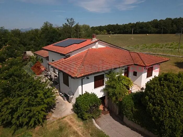 Casa con 11 locali in vendita in Via Selvotta, Ceprano