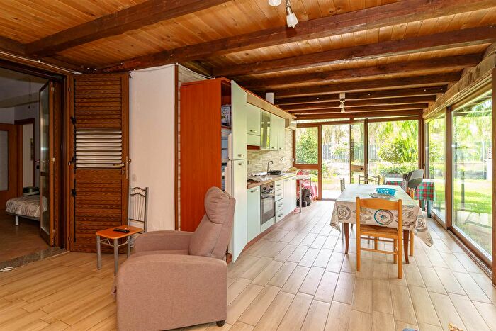 Casa bilocale in vendita in Via Carrata III Traversa Mascali, Mascali