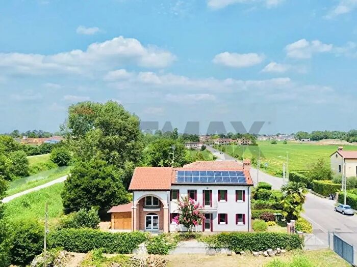 Casa con 5 locali in vendita in Via Sette Martiri, Padova