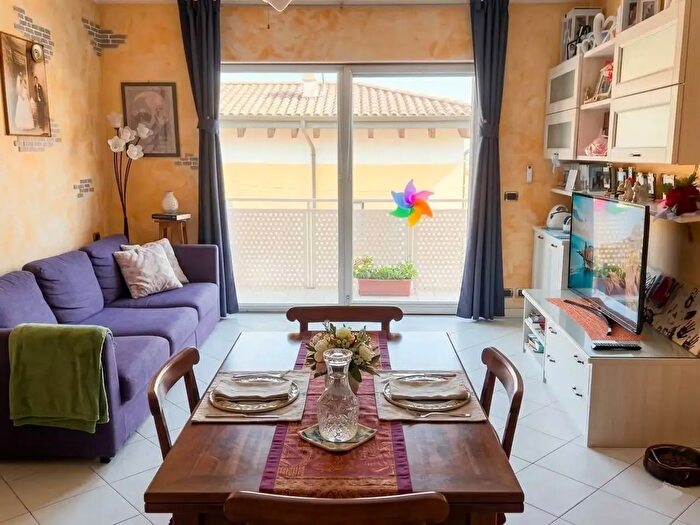 Appartamento con 6 locali in vendita in Via Buglio, Cairo Montenotte