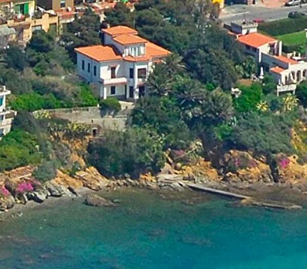 Casa con 6 locali in vendita in Piombino