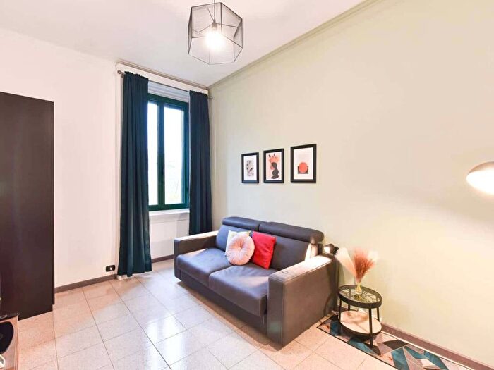 Appartamento trilocale in affitto in Via Sansovino, Città Studi, Milano