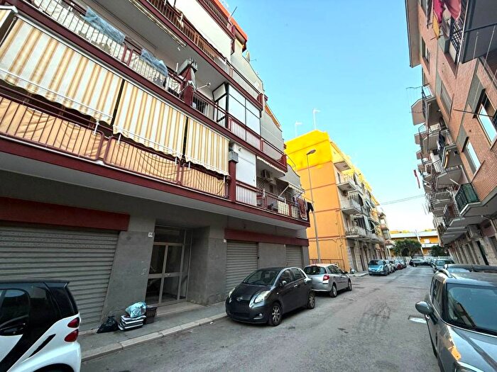 Appartamento trilocale in affitto in Via Vincenzo De Stefano, Borgovilla Barberini, Barletta