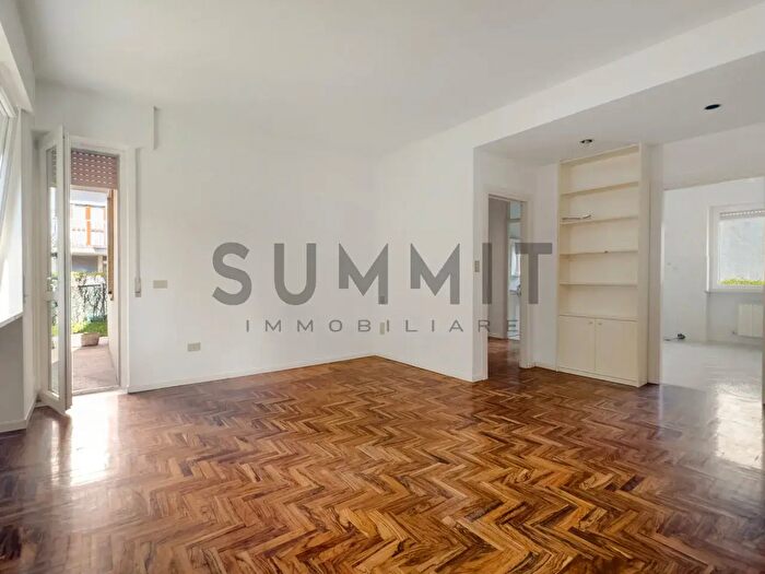 Appartamento trilocale in vendita in Via Alessandro Fleming, Schio