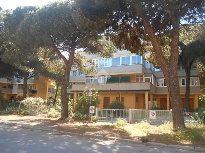 Appartamento bilocale in vendita in Viale Alfonso La Marmora, Comacchio