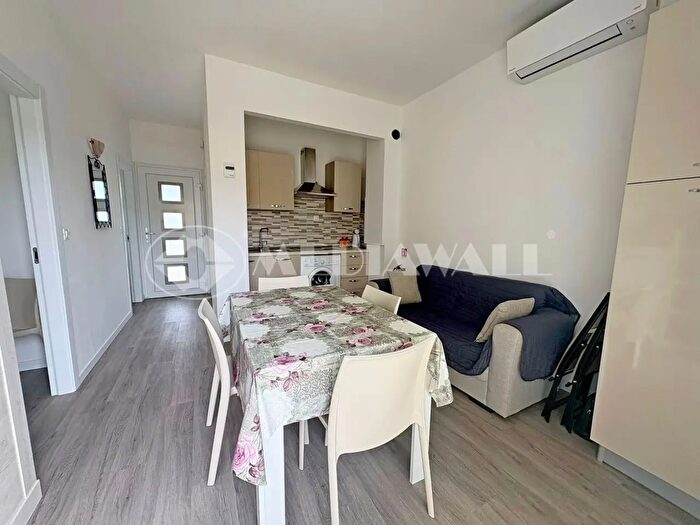 Appartamento trilocale in vendita in Via Aquila, San Michele Al Tagliamento
