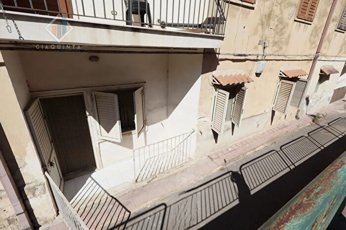 Appartamento trilocale in vendita in Via Palermo N, Palagonia