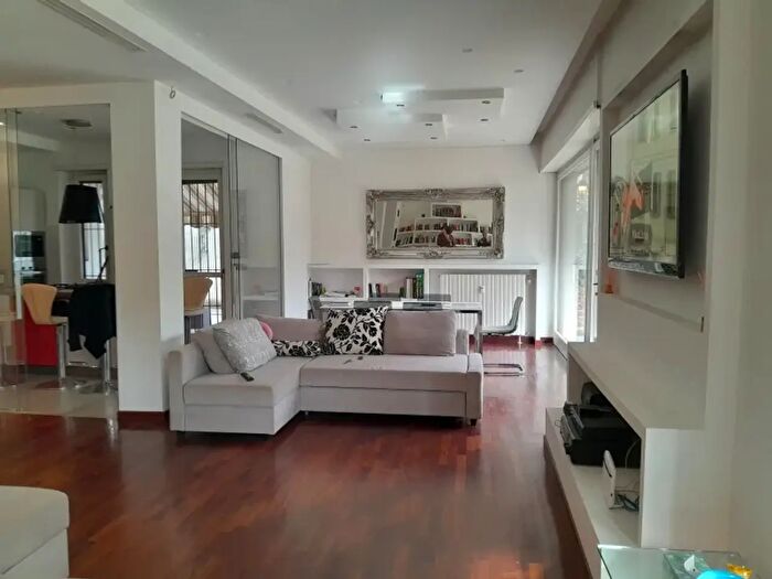 Appartamento con 6 locali in vendita in Via Servais, Torino