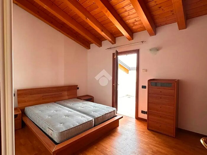 Appartamento quadrilocale in vendita in Via Lauro, Asolo