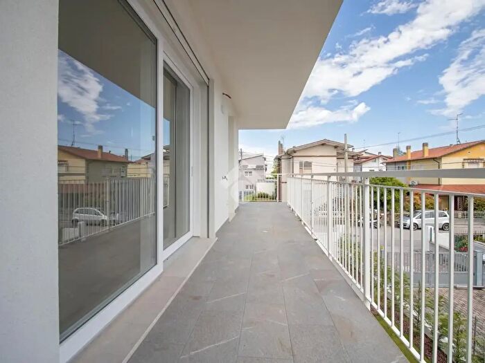 Appartamento trilocale in vendita in Via Giacomo Leopardi, Jesolo