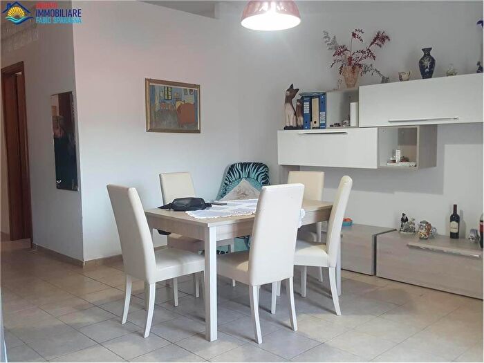 Appartamento quadrilocale in vendita in Viale dei Pini, Sessa Aurunca