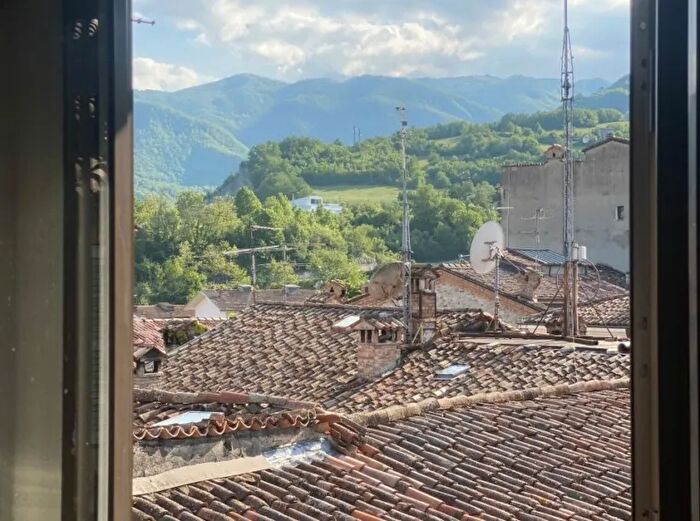 Appartamento trilocale in vendita in Piazza Duomo Bobbio, Bobbio