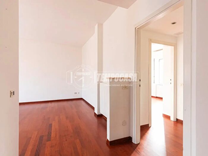 Appartamento trilocale in vendita in Via Dante Alighieri a, Merone