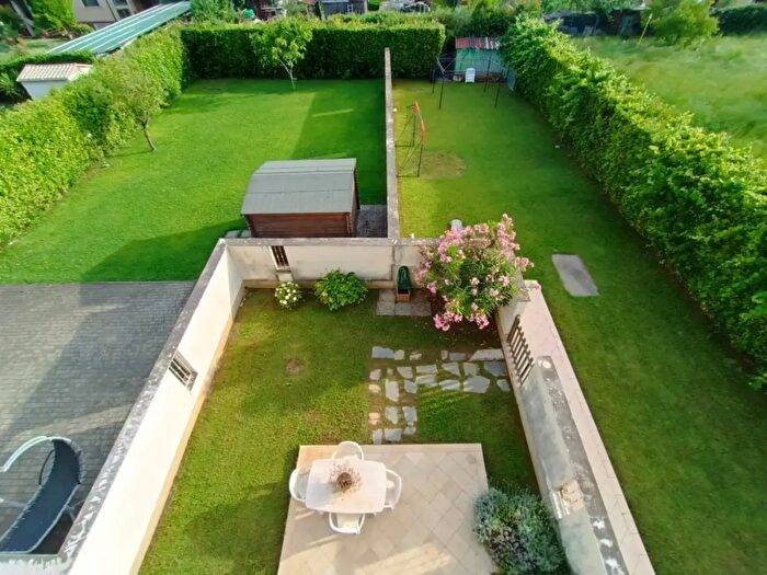 Casa con 13 locali in vendita in Montignoso