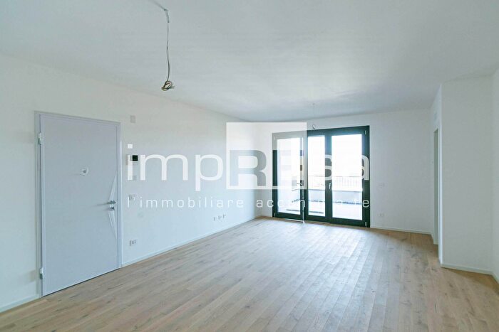 Appartamento quadrilocale in vendita in Via Baracca, Carbonera