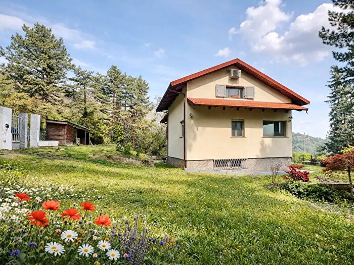 Casa con 5 locali in vendita in Via Borgo Nuovo, Givoletto