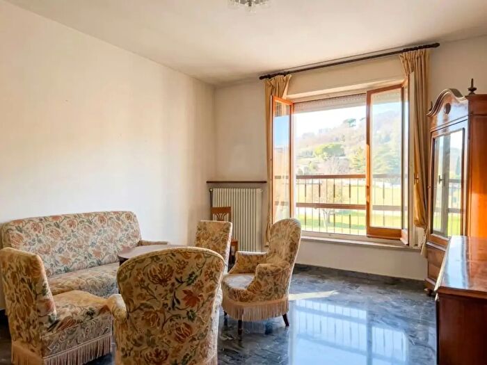 Appartamento con 7 locali in vendita in Vittorio Veneto