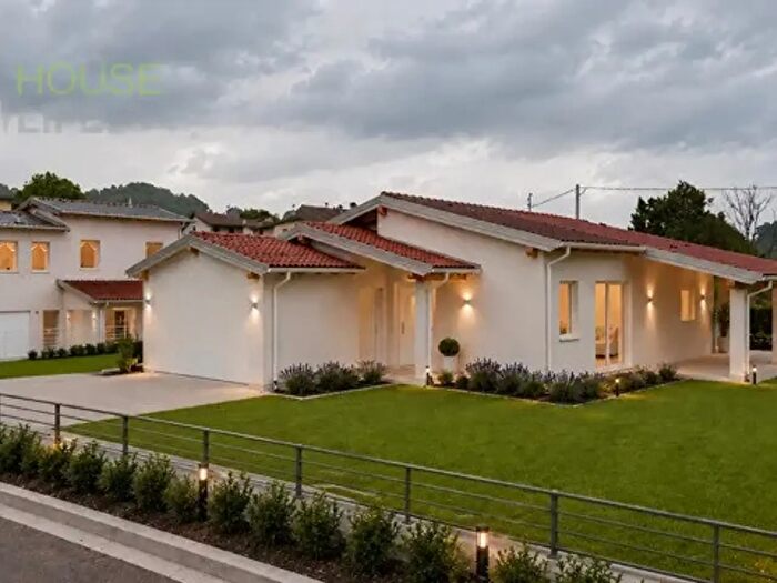 Casa con 5 locali in vendita in Via Battistini, Monte Di Malo
