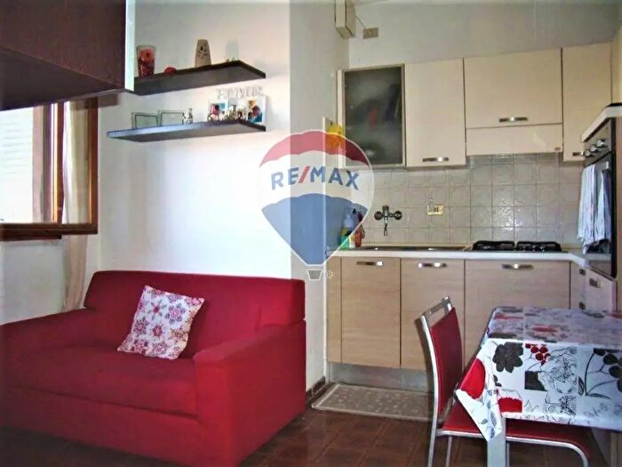 Appartamento trilocale in affitto in Via Pietro Canal, Padova