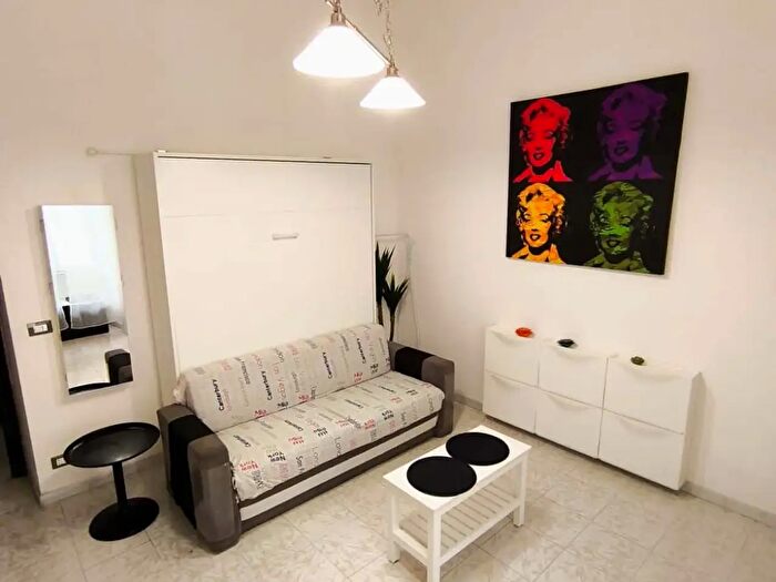 Appartamento monolocale in affitto in Viale Regina Margherita, Roma