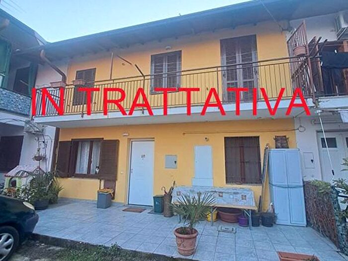 Casa trilocale in vendita in Via Giuseppe Garibaldi, San Giorgio Su Legnano