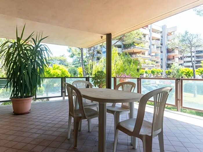 Appartamento con 5 locali in vendita in Via Riccardo Forster, Roma