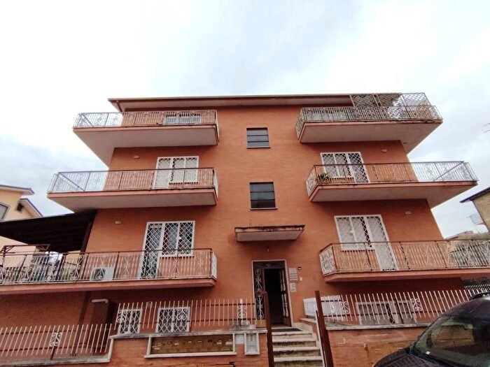 Appartamento trilocale in affitto in Via Eligio Possenti, La Storta, Roma