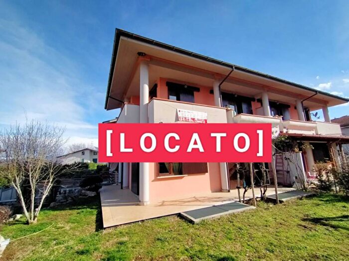 Casa con 6 locali in affitto in Via Immagine, Oricola
