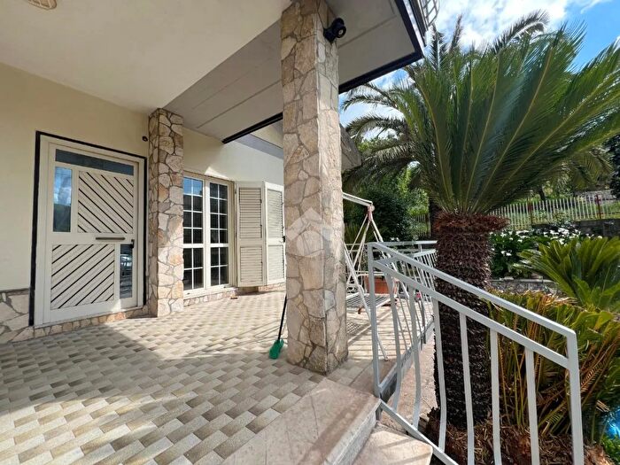 Casa trilocale in vendita in Contrada Coste Anitra, Aiello Del Sabato