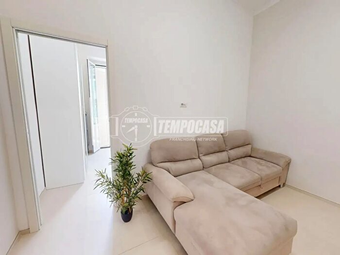 Appartamento trilocale in vendita in Via Monte Grappa, Bari
