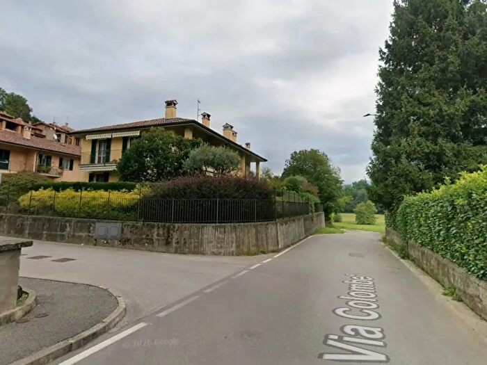 Appartamento bilocale in affitto in Via Innocente Bonfanti, Bosisio Parini